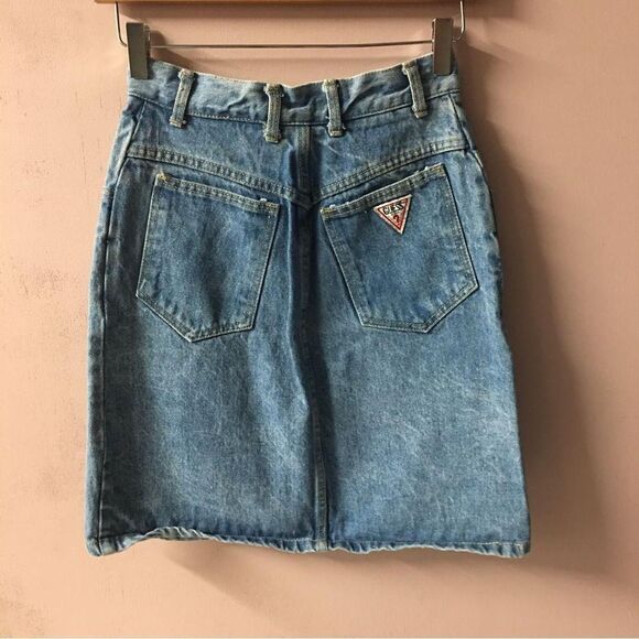 Vintage Classic Guess Medium Wash Blue Denim A-Line Skirt Size 27 | 24-25" W EUC - Picture 2 of 8